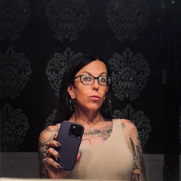 Meet your Posher, Darcey - Picture 1 of 1